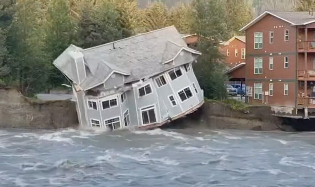#todayinsight: Rising Waters, Rising Risks: How Climate Change Threatens the Real Estate Market and Shifts Burdens to Taxpayers